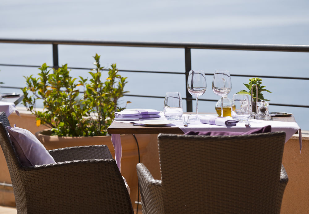 Hotel Tiara Yaktsa Cote D'Azur Théoule-sur-Mer Exterior foto